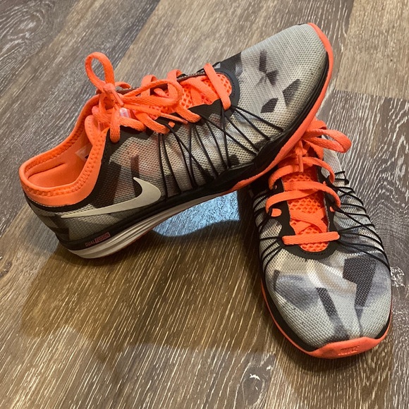 Nike Shoes - Womens Nike Dual Fusion Training Sneakers